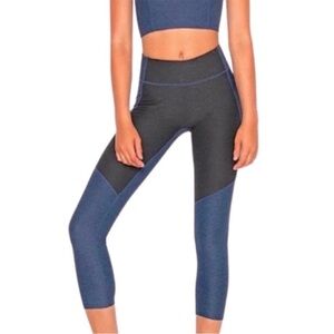Outdoor Voices Women Small Tech‎ Sweat Colorblock Leggings Capri Navy Blue Black
